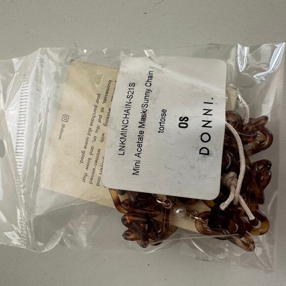 Donni Tortoise Brown Mini Acetate Sunglass & Mask Chain NWT one size OS - Picture 2 of 4